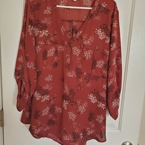 3/4 sleeve front pocket blouse